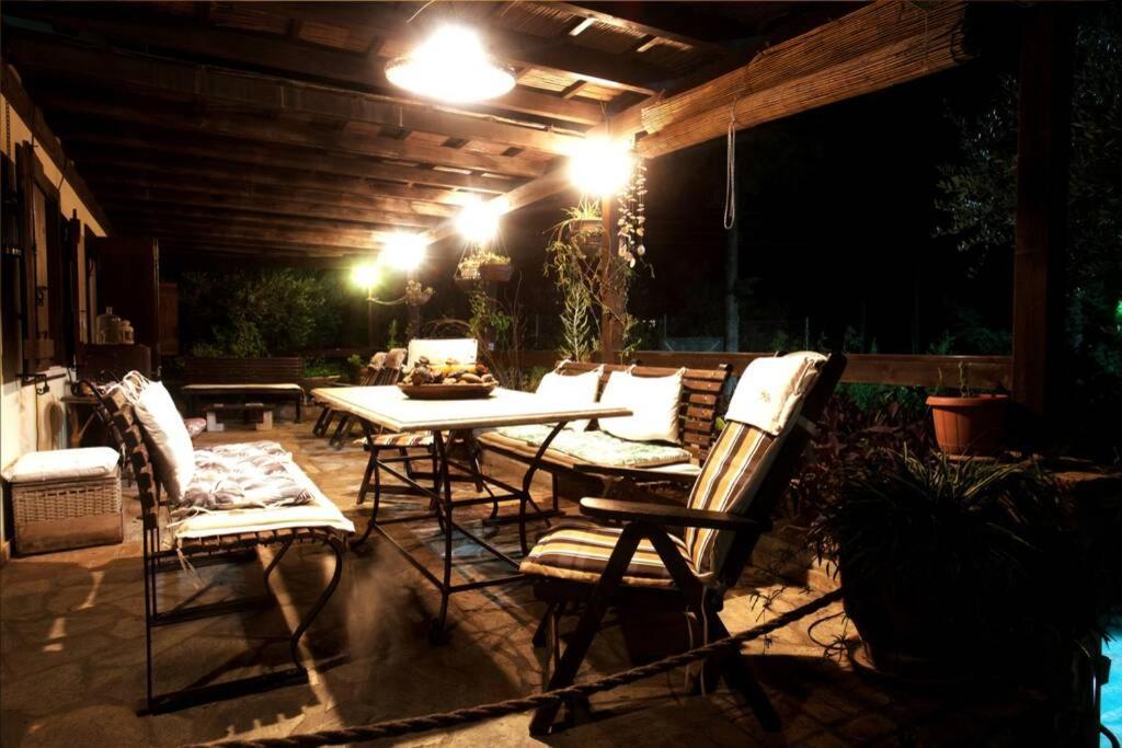 Villa Eleni ซูนิโอ ภายนอก รูปภาพ